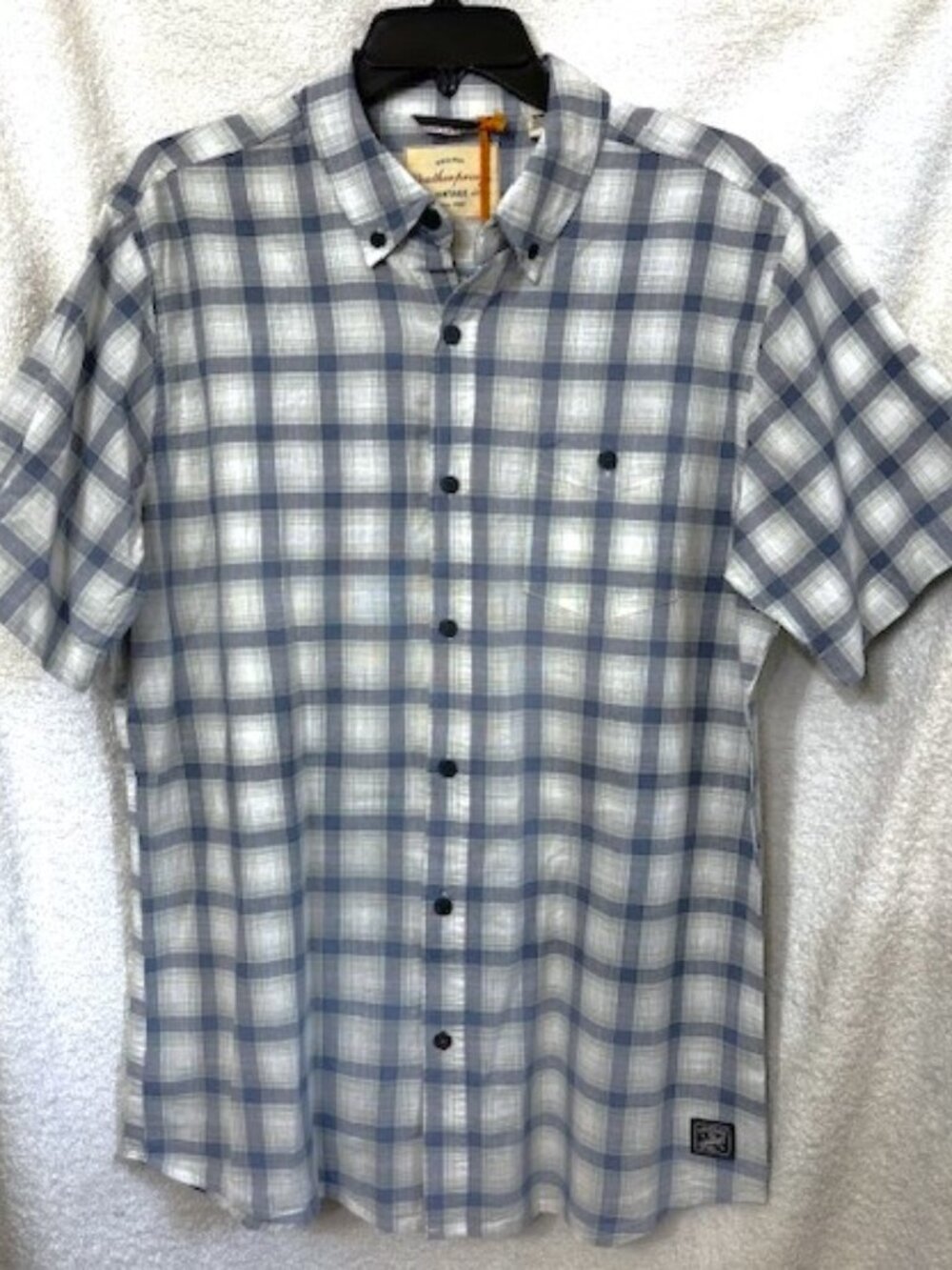 Weatherproof Vintage brand short sleeve plaid button down shirt NWT Men's Size M